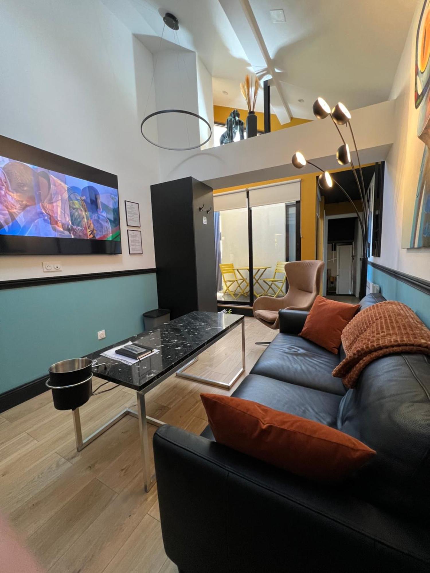 Les Suites De Stanislas Jacuzzi & Spa Nancy Bagian luar foto