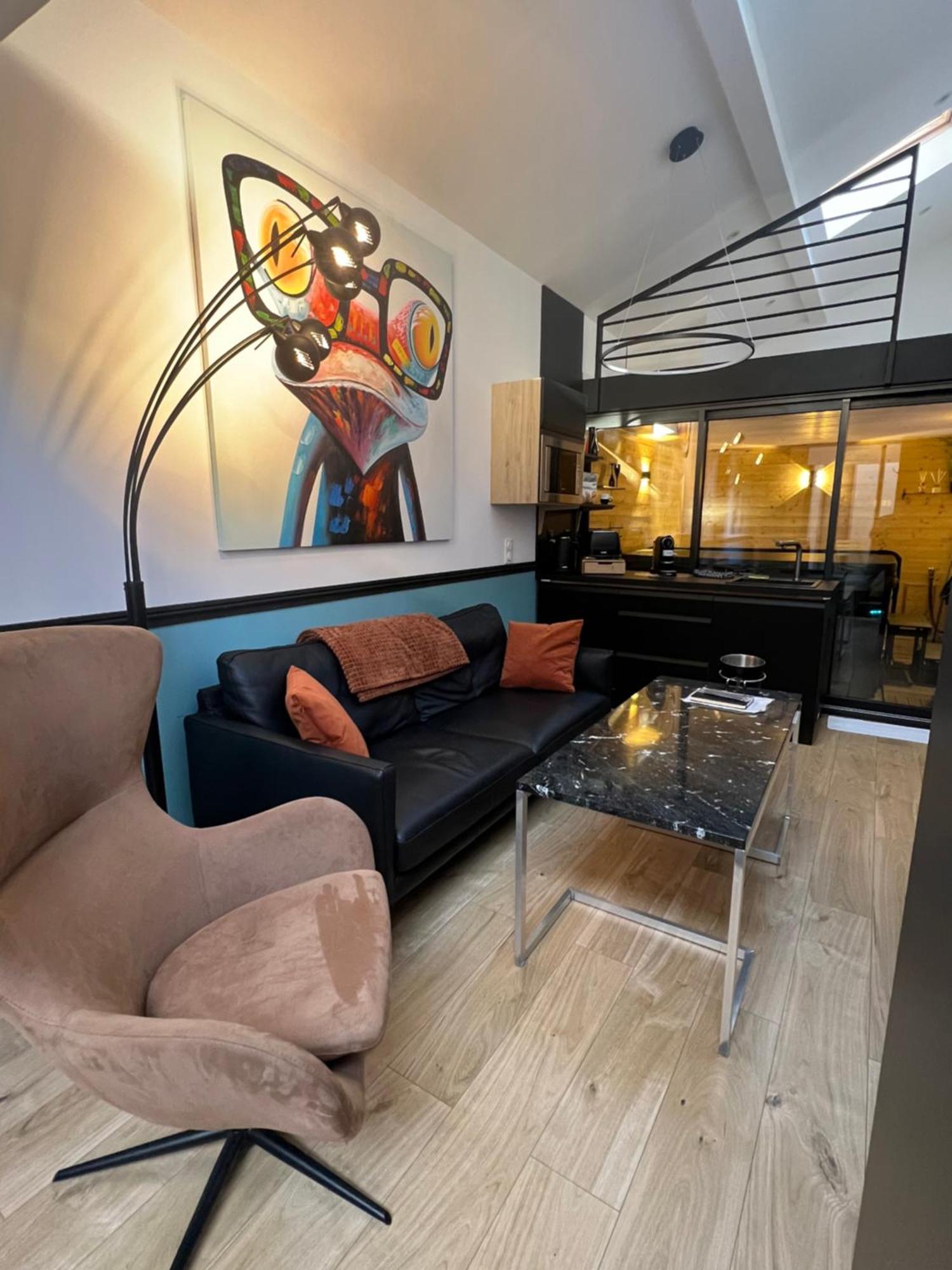 Les Suites De Stanislas Jacuzzi & Spa Nancy Bagian luar foto